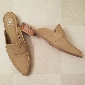 Size 11, beige, Mules
